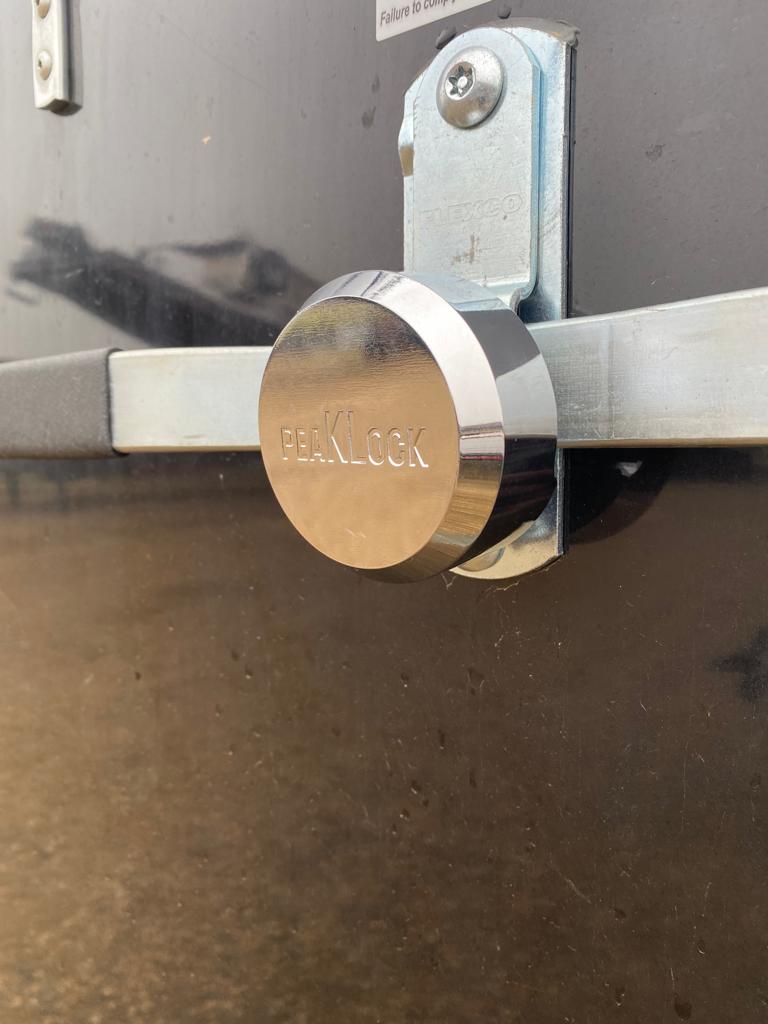 PEAKLOCK Heavy-Duty Hidden Shackle Trailer Lock