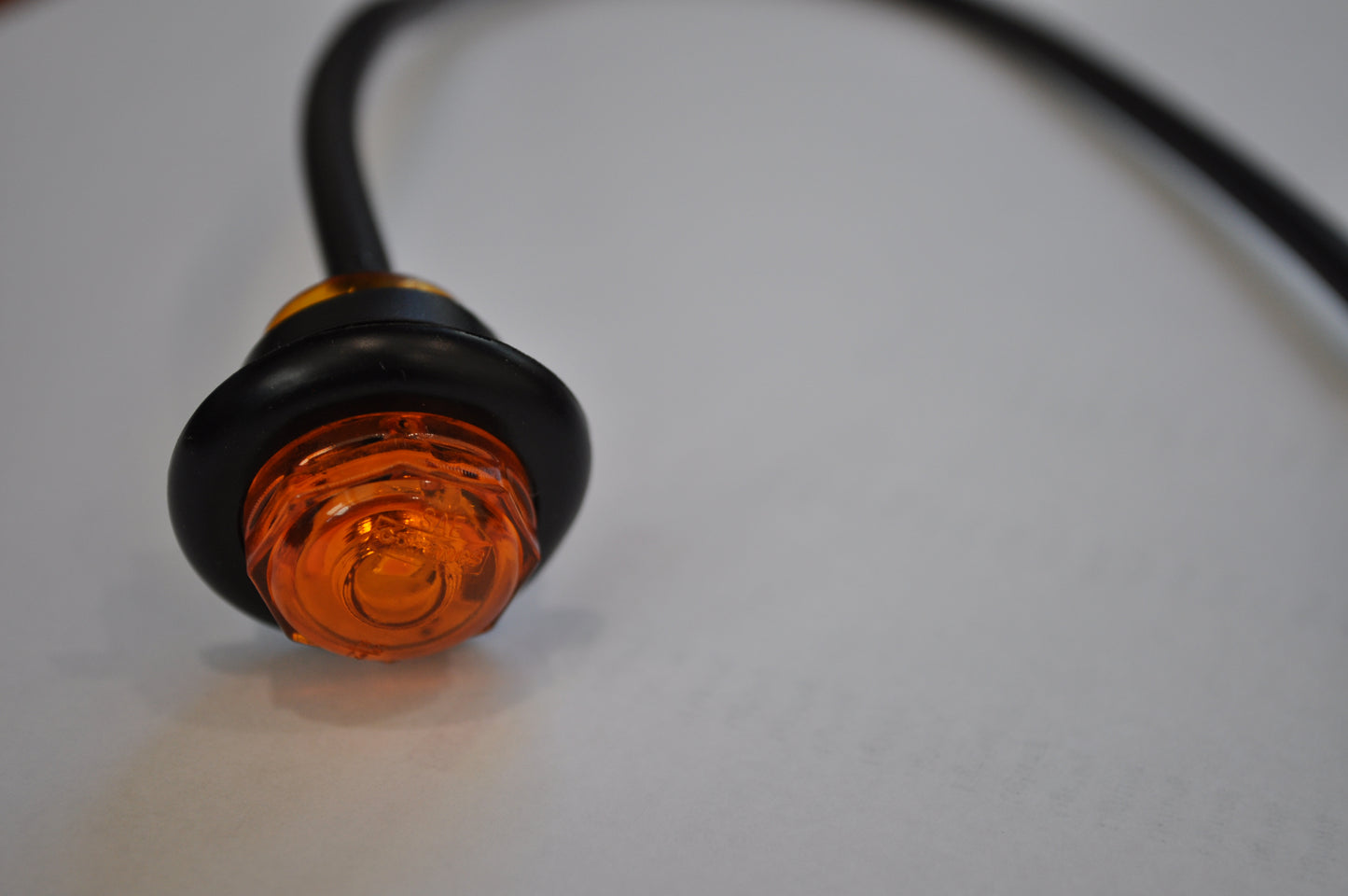 Light, 3/4" Amber LED 1 Diode #MCL-10AKL12PG